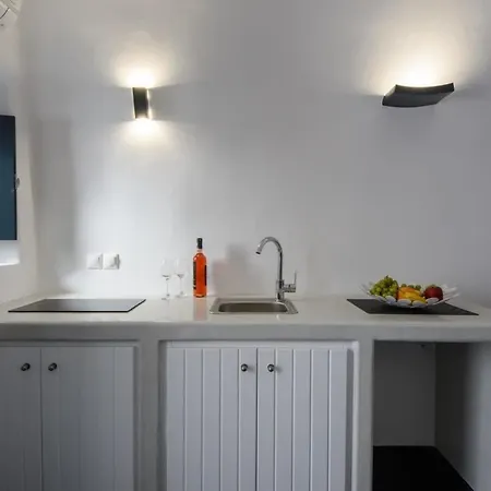 Santorini Traditional 1bd Apt With Private Hot Tub Appartement Fira (Santorini)