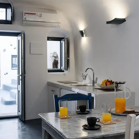 Santorini Traditional 1bd Apt With Private Hot Tub Appartement *